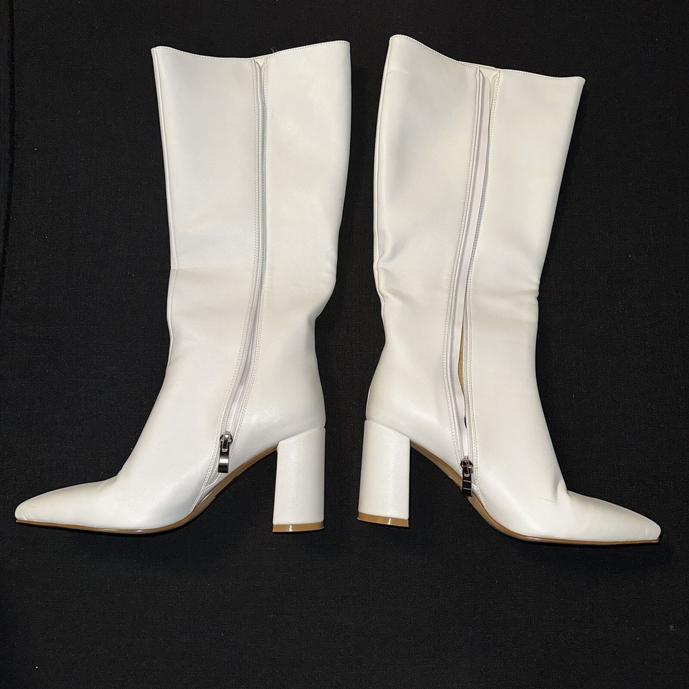 Knee High Boots - White, 7 US New In Box